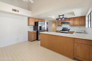 22238 N 88th Ave, Peoria, AZ 85383 - Photo 4