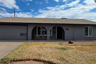 4254 W Camino Acequia, Phoenix, AZ 85051 - Photo 2