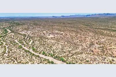 011A Gardenshire Rd Road #W82, Florence, AZ 85132 - Photo 2