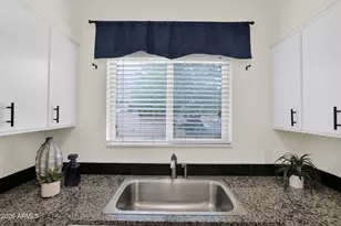1935 W Morten Ave, Phoenix, AZ 85021 - Photo 12