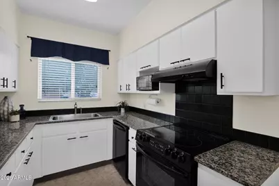 1935 W Morten Avenue #23, Phoenix, AZ 85021 - Photo 10