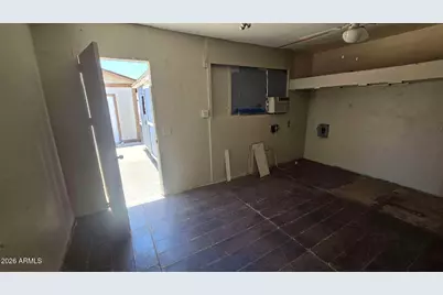604 W Emelita Avenue, Mesa, AZ 85210 - Photo 10