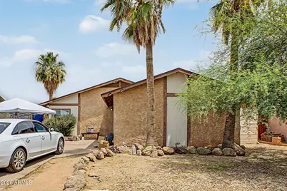 604 W Emelita Avenue, Mesa, AZ 85210 - Photo 2