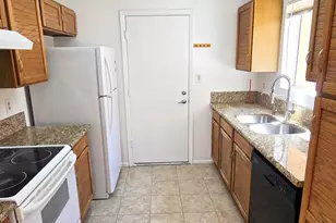 328 W Lodge Dr, Tempe, AZ 85283 - Photo 8