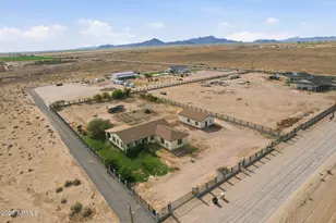 4620 N Red Bronc Rd, Casa Grande, AZ 85194 - Photo 2