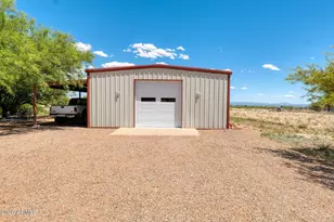 4757 E Dead Coyote Ln, Hereford, AZ 85615 - Photo 8