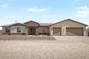 14642 W Plum Rd, Surprise, AZ 85387 - Photo 2