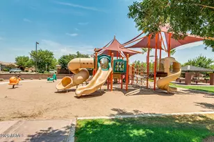 613 W Stanley Ave, San Tan Valley, AZ 85140 - Photo 10