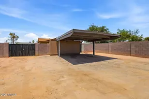 13822 N 47th Ave, Glendale, AZ 85306 - Photo 4
