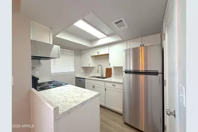 2013 N Hunt Circle #Apt 201, Mesa, AZ 85203 - Photo 6