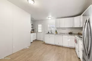 245 S 56th St, Mesa, AZ 85206 - Photo 10