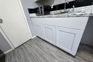 3326 W Las Palmaritas Dr, Phoenix, AZ 85051 - Photo 10