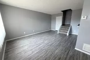3326 W Las Palmaritas Dr, Phoenix, AZ 85051 - Photo 2