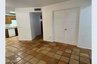 8625 E Belleview Place #Unit 1036, Scottsdale, AZ 85257 - Photo 4