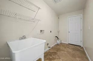 2447 E Larkspur Dr, Phoenix, AZ 85032 - Photo 34