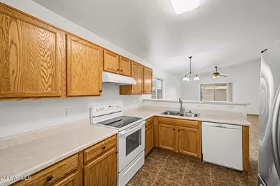 11417 W Amber Trail, Surprise, AZ 85378 - Photo 12