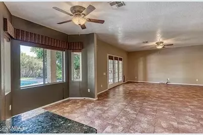 15811 N 9th Avenue, Phoenix, AZ 85023 - Photo 6