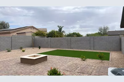 194 E Watson Place, Casa Grande, AZ 85122 - Photo 2