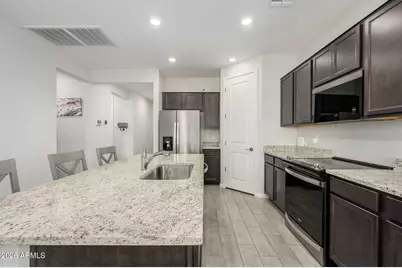 22898 N 182nd Lane, Surprise, AZ 85387 - Photo 10
