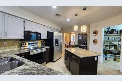 7425 W Jenan Drive, Peoria, AZ 85345 - Photo 14