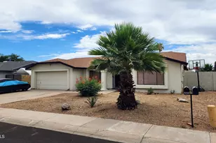 7425 W Jenan Dr, Peoria, AZ 85345 - Photo 2