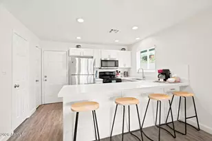 515 W Pebble Beach Dr, Tempe, AZ 85282 - Photo 8