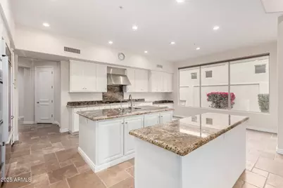 8317 E Feathersong Lane, Scottsdale, AZ 85255 - Photo 2
