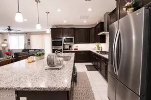 9659 W Cashman Dr, Peoria, AZ 85383 - Photo 6