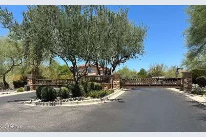 9926 E Acacia Drive, Scottsdale, AZ 85260 - Photo 10