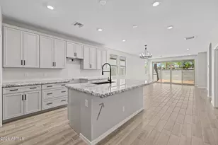 15784 W Georgia Dr W, Surprise, AZ 85379 - Photo 12