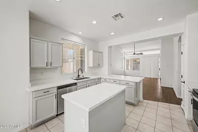 1332 W Thompson Way, Chandler, AZ 85286 - Photo 10