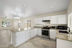 3527 E Kristal Way, Phoenix, AZ 85050 - Photo 18