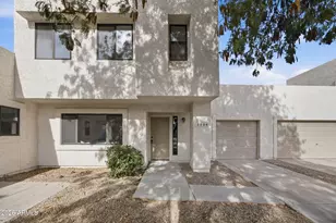 2536 W Kathleen Rd, Phoenix, AZ 85023 - Photo 2