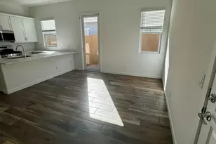 3173 W Peak View Rd, Phoenix, AZ 85083 - Photo 18