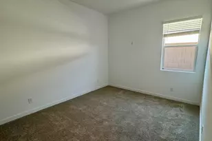 3173 W Peak View Rd, Phoenix, AZ 85083 - Photo 14
