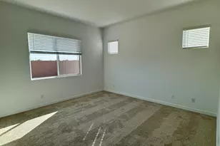 3173 W Peak View Rd, Phoenix, AZ 85083 - Photo 10
