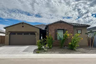 3173 W Peak View Rd, Phoenix, AZ 85083 - Photo 1