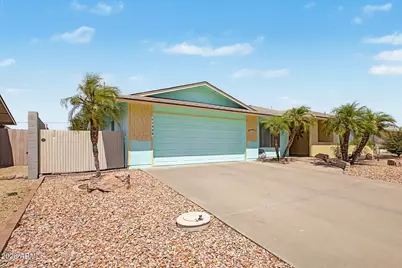 11426 N Blue Ridge Drive, Sun City, AZ 85351 - Photo 2
