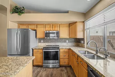 16769 W Fillmore Street, Goodyear, AZ 85338 - Photo 2