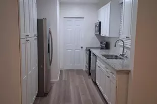 2012 N 24th Pl, Phoenix, AZ 85008 - Photo 10