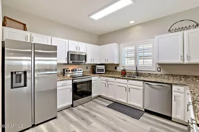 19724 N 110th Lane, Peoria, AZ 85373 - Photo 10