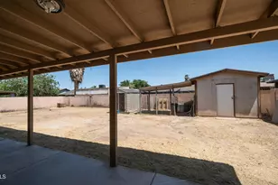 7727 W Earll Dr, Phoenix, AZ 85033 - Photo 32