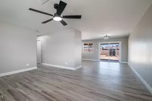 7727 W Earll Dr, Phoenix, AZ 85033 - Photo 6