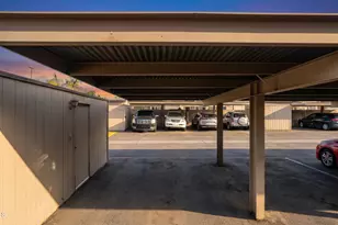 1732 E Baker Dr, Tempe, AZ 85282 - Photo 28