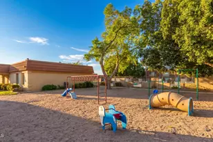 1732 E Baker Dr, Tempe, AZ 85282 - Photo 32