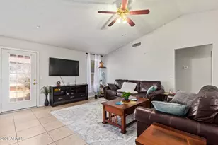 10096 N 63rd Ave, Glendale, AZ 85302 - Photo 8