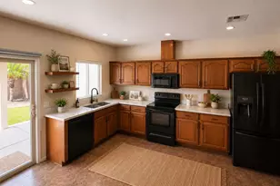 8773 W Dahlia Dr, Peoria, AZ 85381 - Photo 6