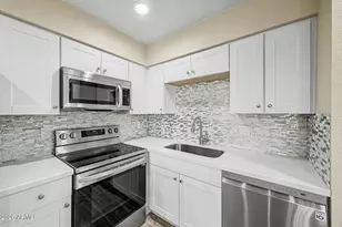4901 S Calle Los Cerros Dr, Tempe, AZ 85282 - Photo 10