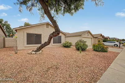 3073 W Country Club Terrace, Phoenix, AZ 85027 - Photo 2