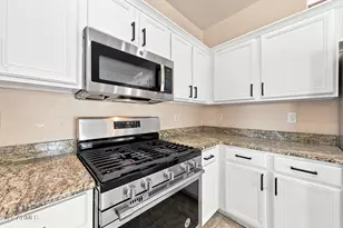 10828 W Monte Vista Rd, Avondale, AZ 85392 - Photo 14